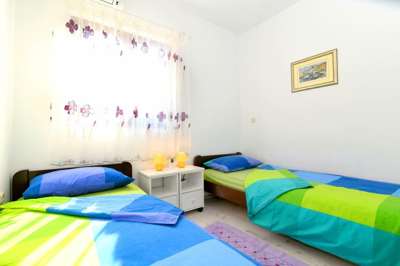 Nadia'S House Villa Pican ภายนอก รูปภาพ