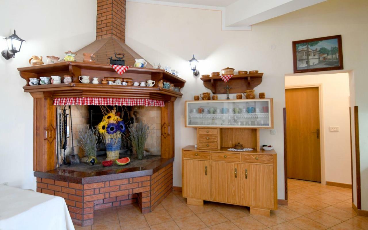 Nadia'S House Villa Pican ภายนอก รูปภาพ
